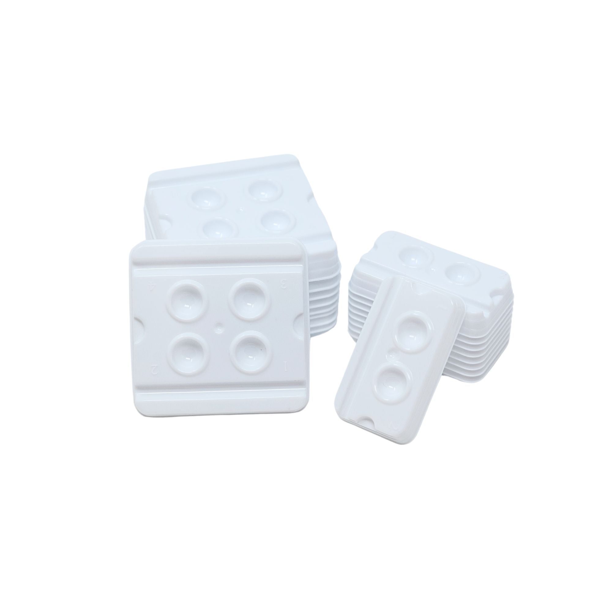 Dental mixing well with multiple wells for material preparation